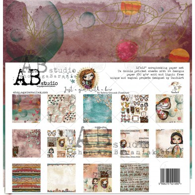 Set 7x scrapbooking papers "Just a girl with a bear" TandiArt- 12"x12"